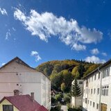 Sinaia, Calea Moroieni, str. Badea Cartan, etaj intermediar, decomandata, vedere panoramica
